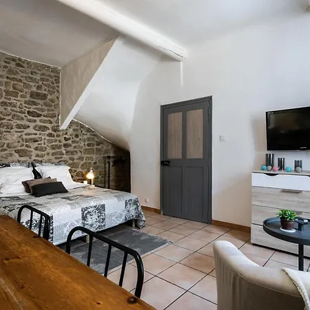 Au Coeur Du Vieux Village Saint-Chamas Exterior foto