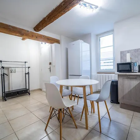 Au Coeur Du Vieux Village Saint-Chamas Zimmer foto