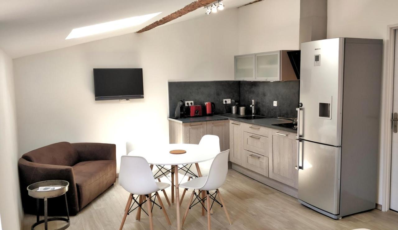 Au Coeur Du Vieux Village Appartement *